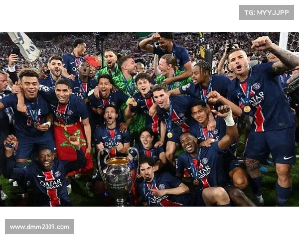 巴黎圣日耳曼球迷热情沸腾看台反应成比赛最大亮点 巴黎圣日耳曼球迷热情沸腾看台反应成比赛最大亮点